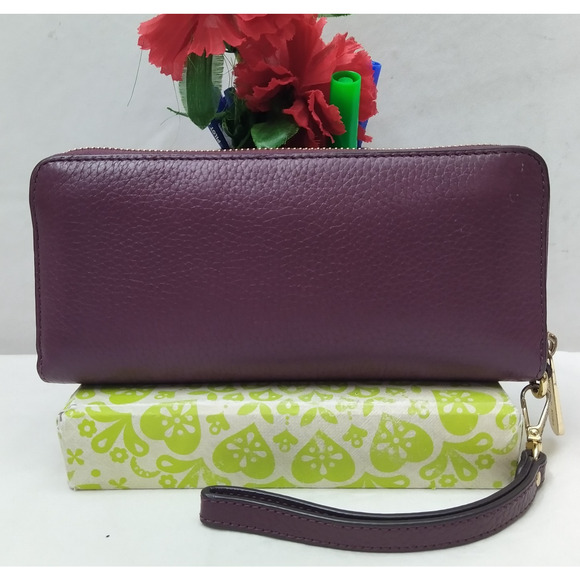 Michael Kors Purple Leather Zip Around Credit Card Wallet - Picture 2 of 16